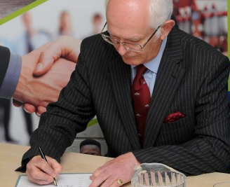 Giles Orpen Smellie signing oath2